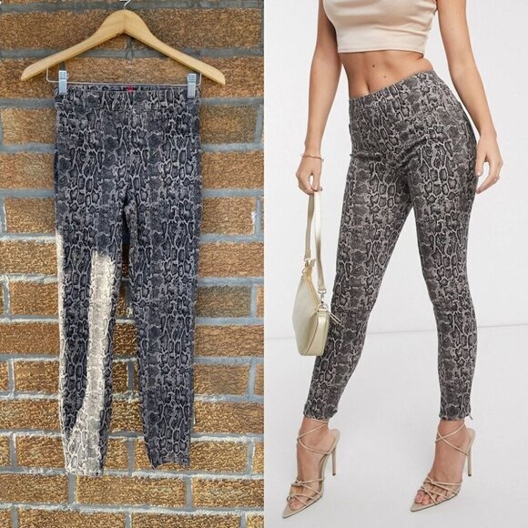 Spanx Slim Built In contoured Power Waistband jegging in snake print XS - Picture 1 of 12